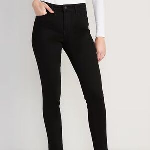 Old Navy Power Slim Straight Jeans in Black